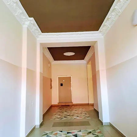Night Host Trzebnicka 56 Free Parking Apartman *